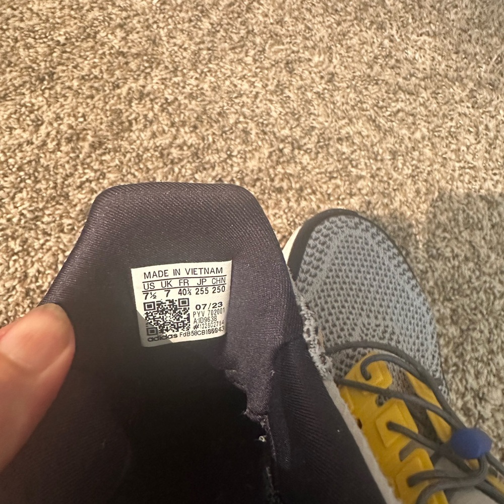 Adidas Men's Blue and Yellow Athletic Shoes - Picture 8 of 10